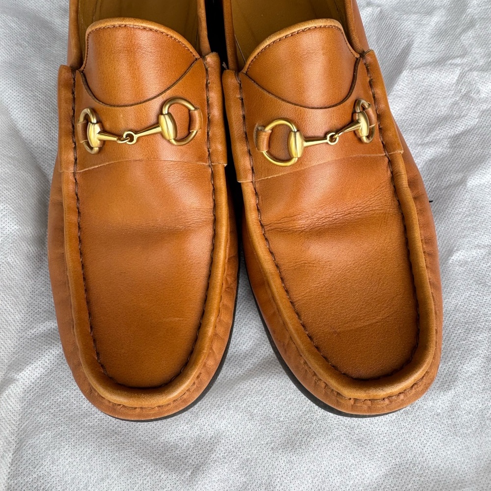 Gucci Saddle Leather Loafers with Gold Hardware-beautiful! - Picture 12 of 12